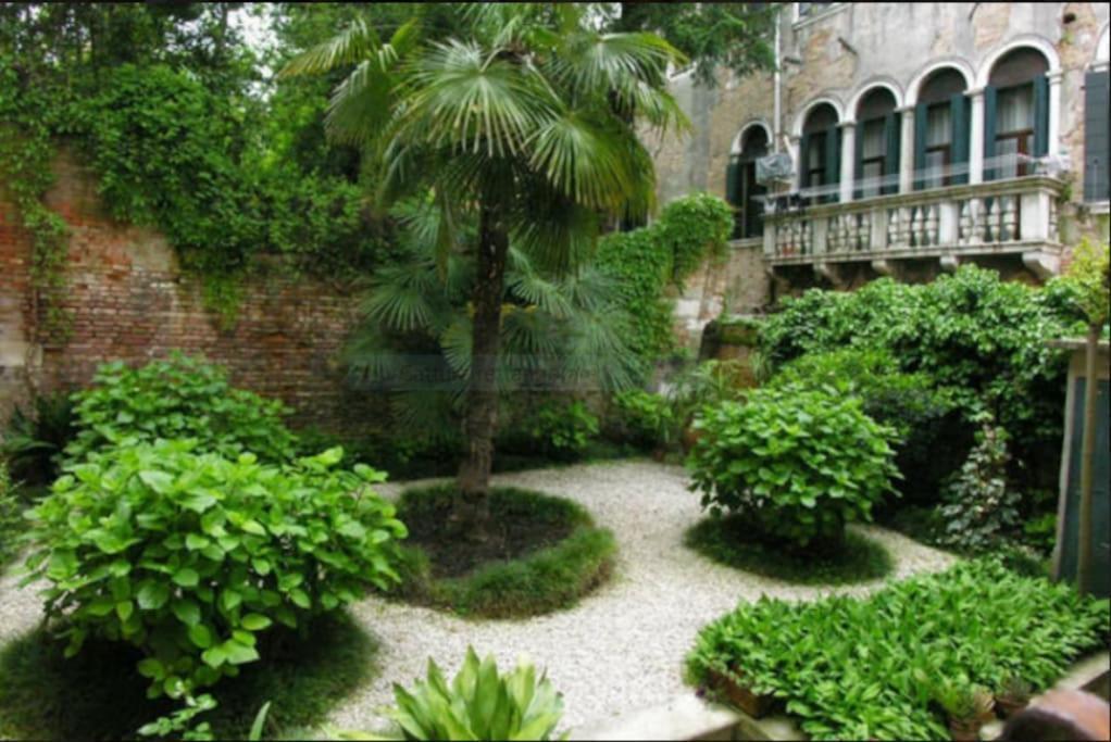 Walk On The Water ✧ 5 Minutes To Rialto Bridge Apartment Venice Ngoại thất bức ảnh