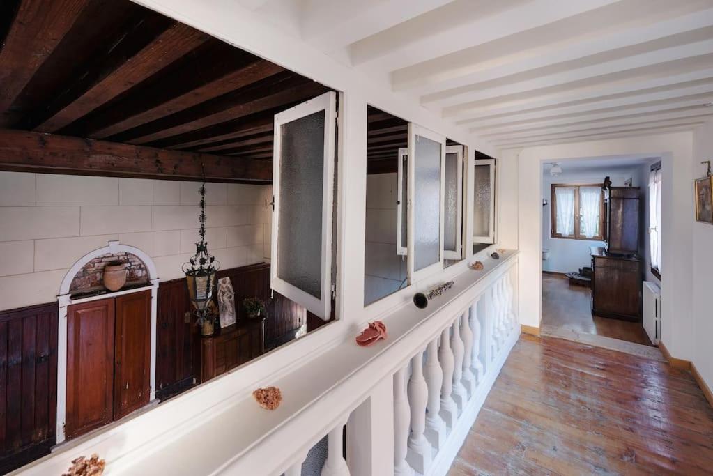 Walk On The Water ✧ 5 Minutes To Rialto Bridge Apartment Venice Ngoại thất bức ảnh